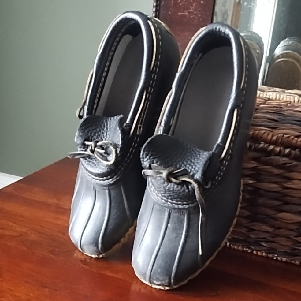 Black Leather Loafers with Bow Detail